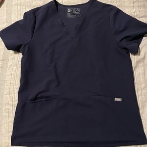 FIGS Navy Casma™ Three-Pocket Scrub Top
